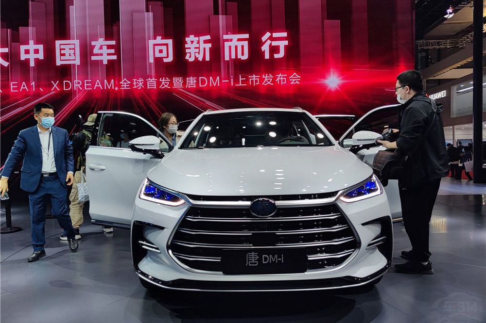 �̵���������SUV ���ǵ�������Դ����