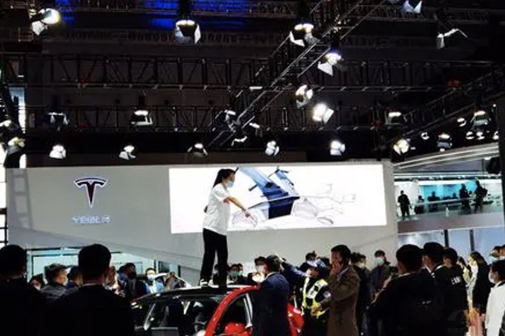 �ɶ���չ��һ�� ε������Ϊ�λ��ر���ţ�