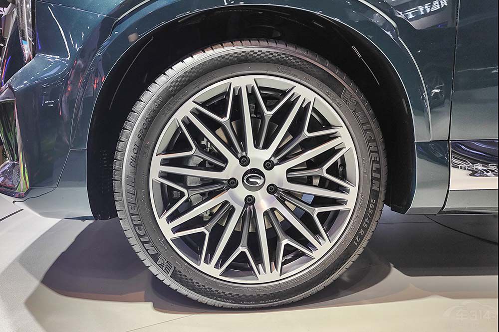 ����ȫ��GS8����� �Ա���ԽL��ϲ��˭��