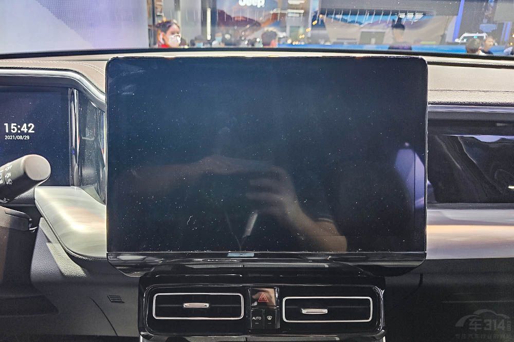 ����ȫ��GS8����� �Ա���ԽL��ϲ��˭��