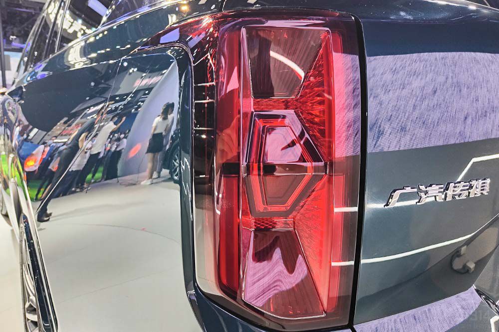 ����ȫ��GS8����� �Ա���ԽL��ϲ��˭��