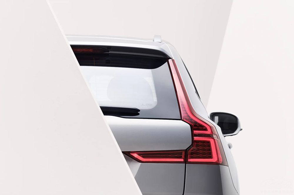 ȫ�±���X3�ԱȺ������XC60��ϲ��˭��