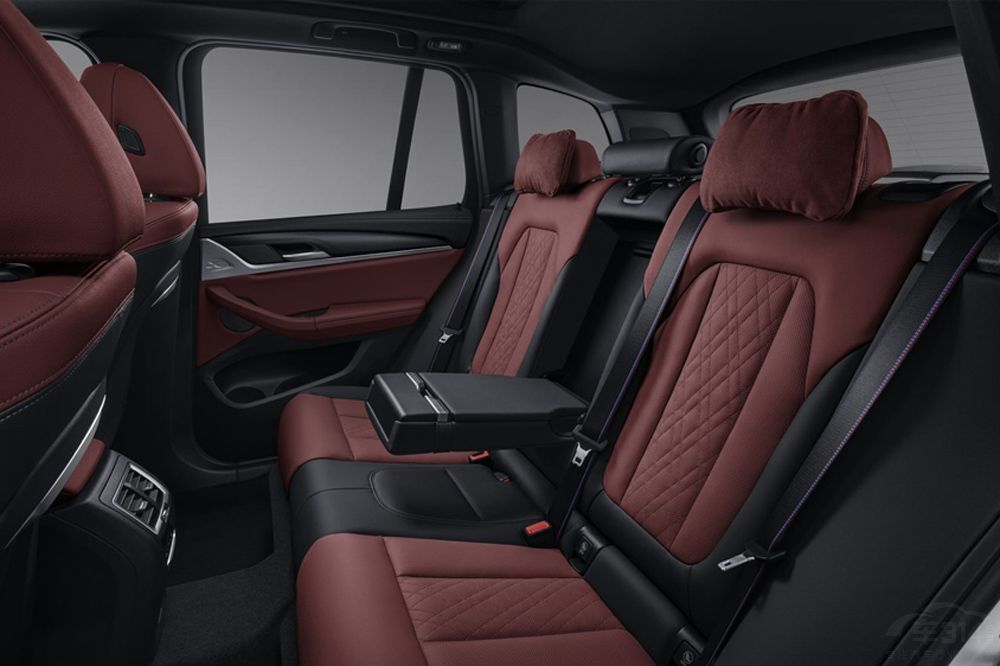 ȫ�±���X3�ԱȺ������XC60��ϲ��˭��