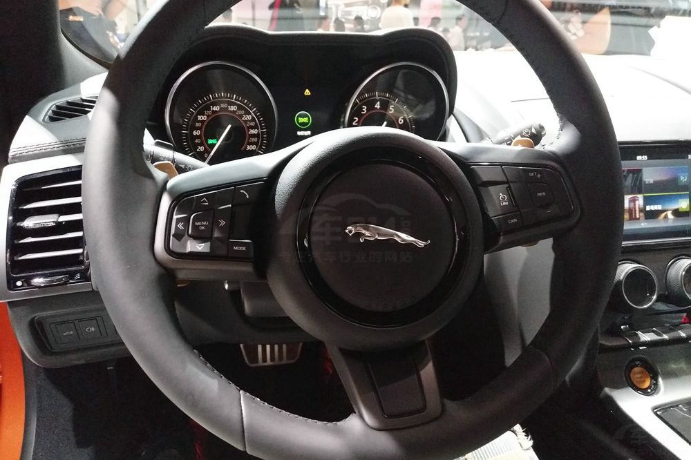 60�������� �ݱ�F-TYPE���Ǳ�ʱ��718