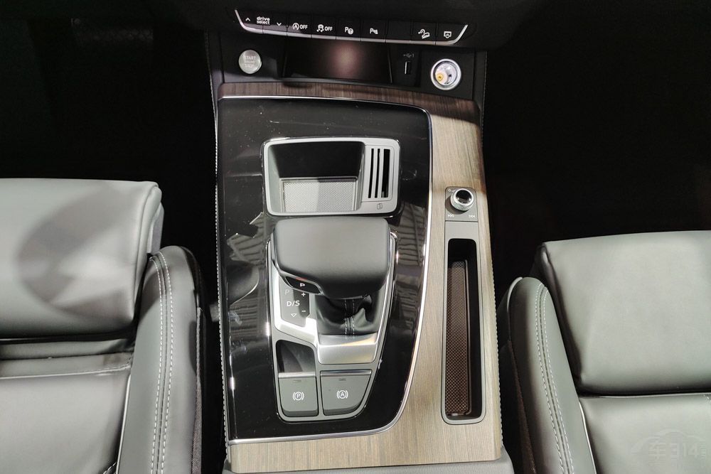 �ʹ�½���ܹ�ע �ԱȰµ�Q5L�л���Ӯ��