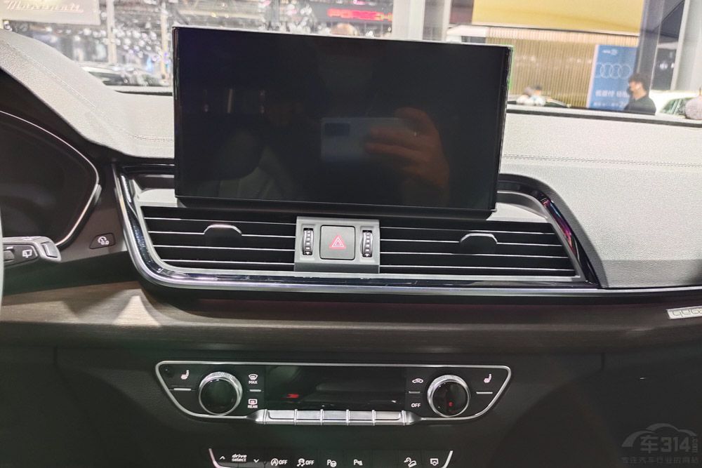 �ʹ�½���ܹ�ע �ԱȰµ�Q5L�л���Ӯ��