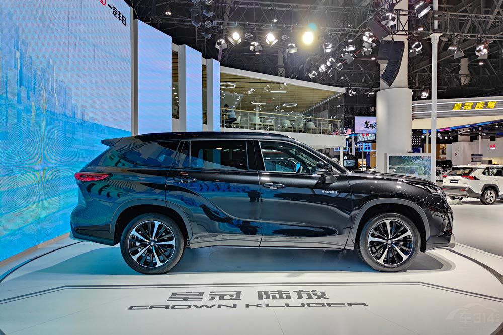 �ʹ�½���ܹ�ע �ԱȰµ�Q5L�л���Ӯ��