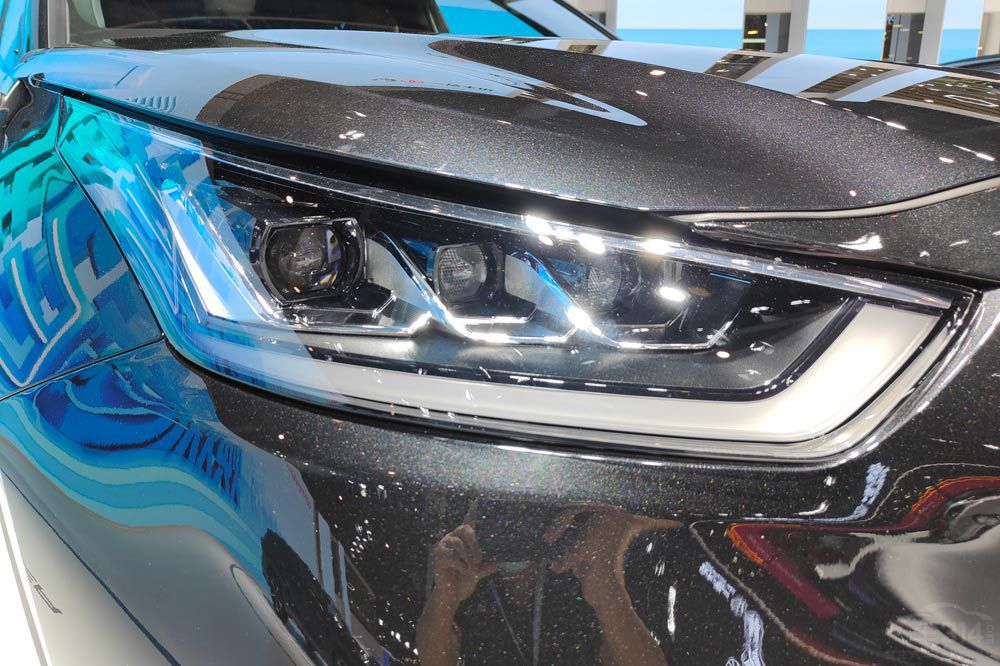 �ʹ�½���ܹ�ע �ԱȰµ�Q5L�л���Ӯ��