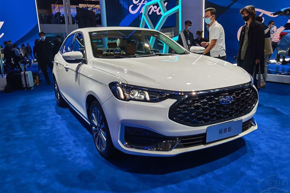 �������۸����ֺ��ʳ�  ������ֵ��һ��