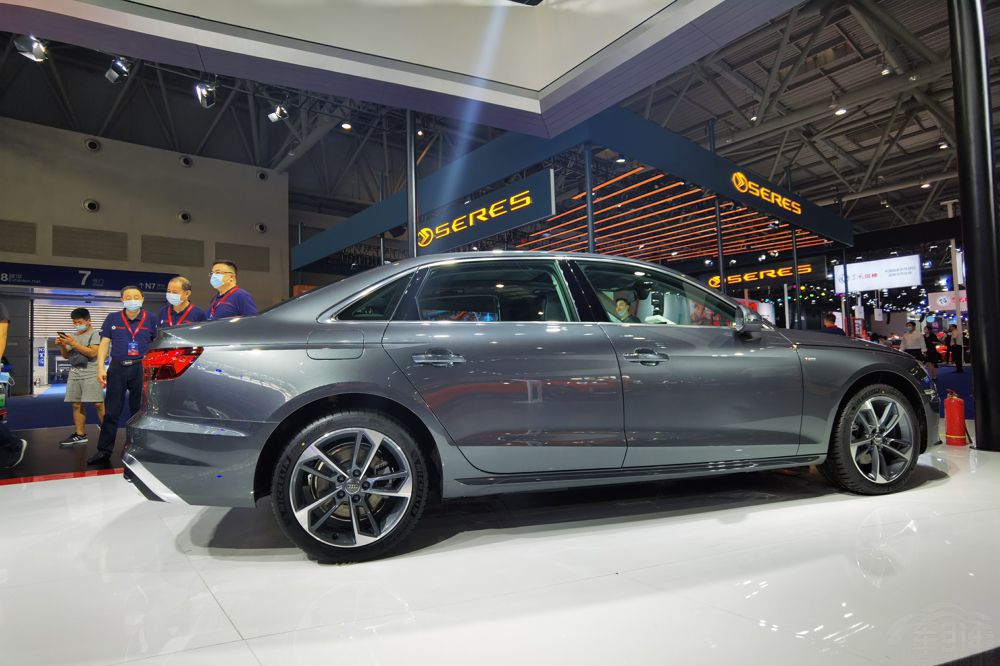 �ԱȰµ�A4L�ͱ���3ϵ �±���C�����ƣ�