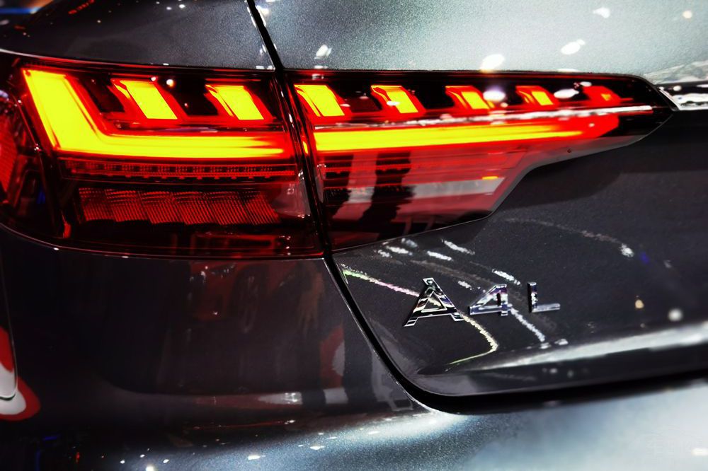 �ԱȰµ�A4L�ͱ���3ϵ �±���C�����ƣ�