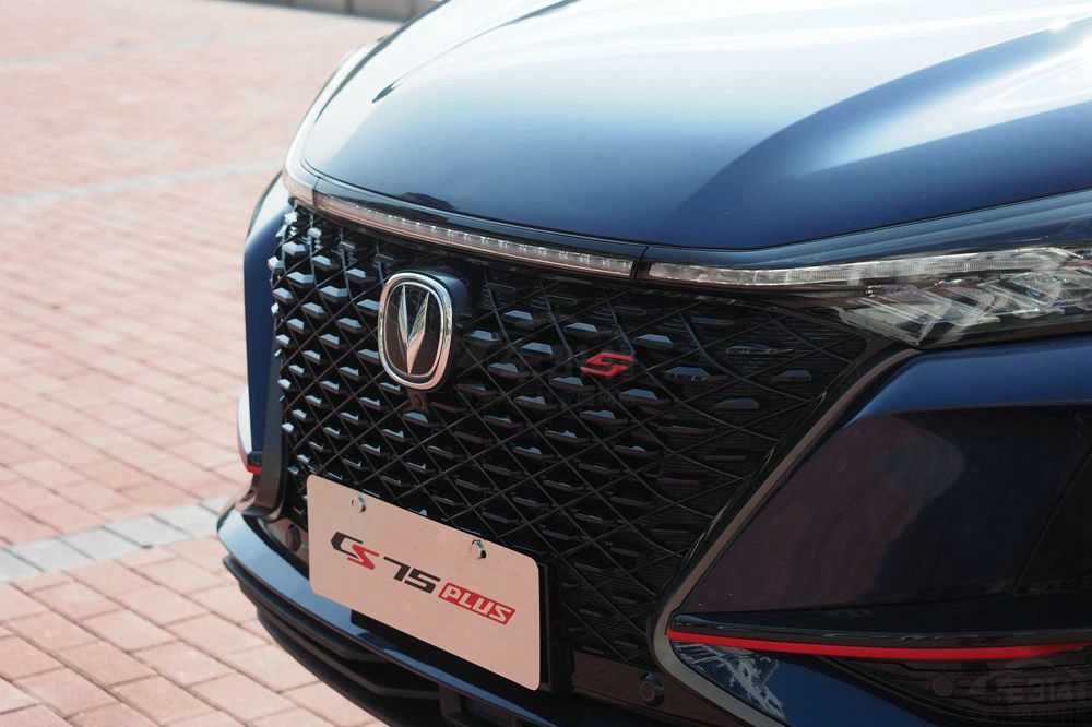 15�򼶱���SUV ������������������