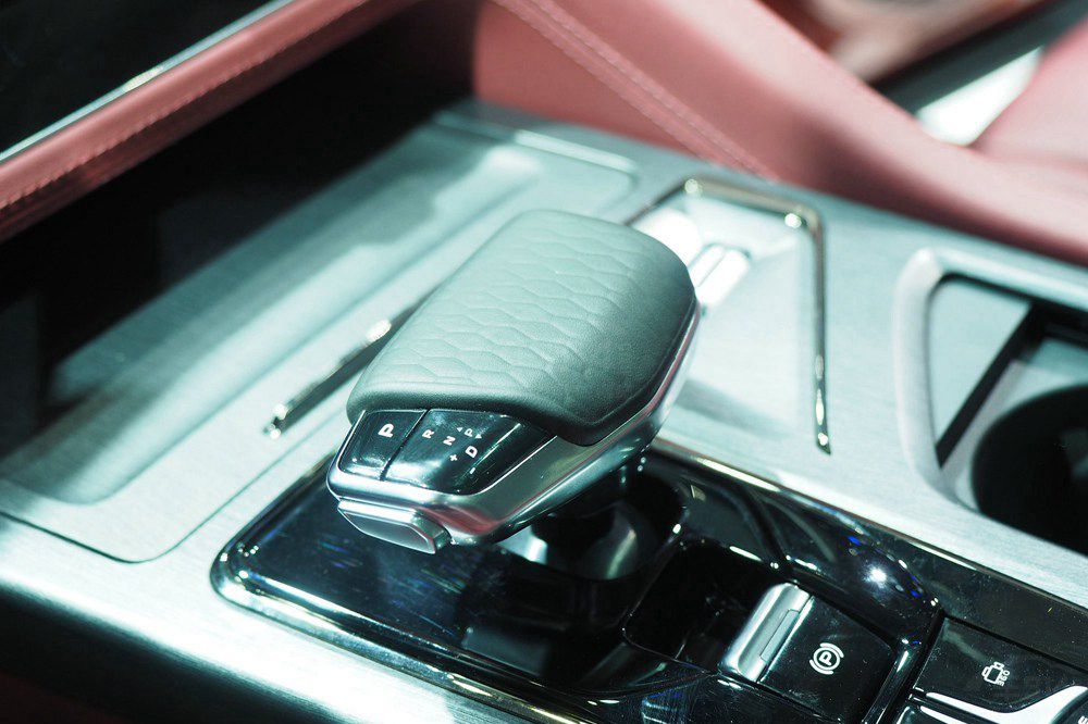 15�򼶱���SUV ������������������