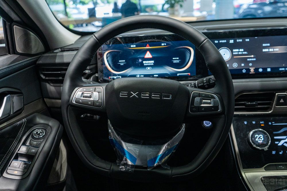 ���������䷶ ����400T�Ա�VV7�к�����