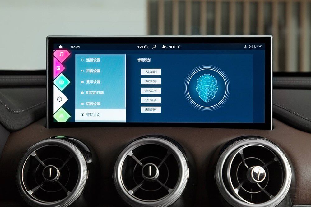 ���������䷶ ����400T�Ա�VV7�к�����