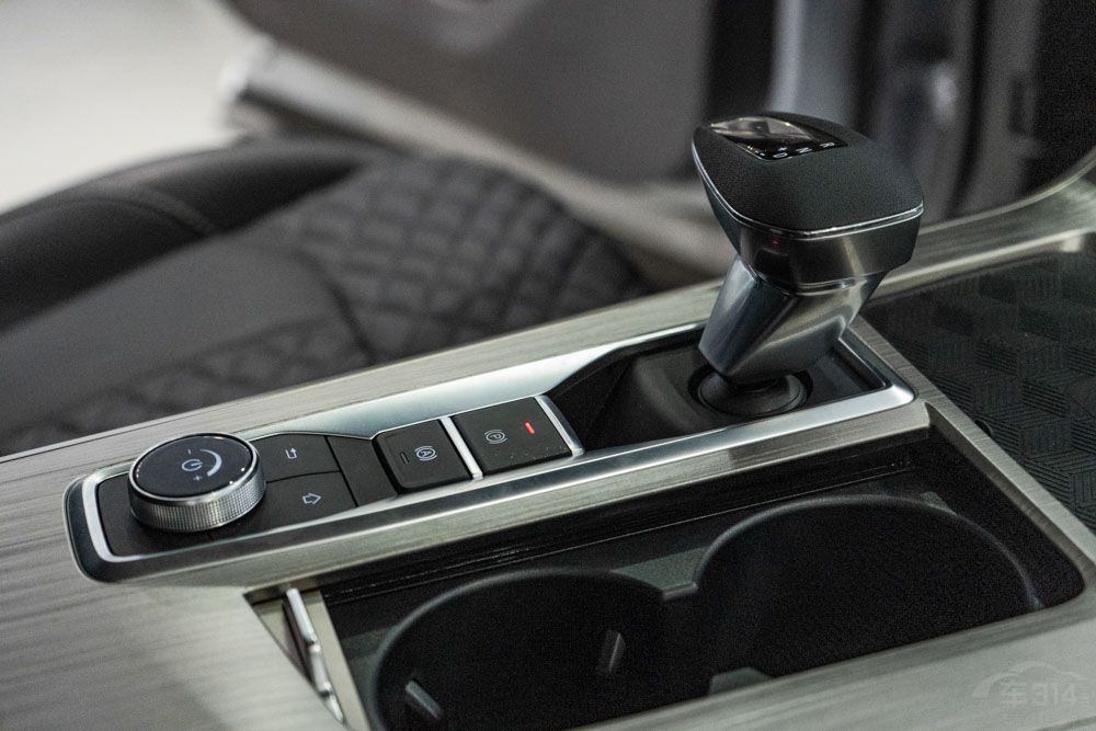 ���������䷶ ����400T�Ա�VV7�к�����