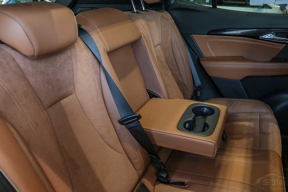 ��ʮ������SUV��Ծ� �Ŀ�˭�����ѡ��