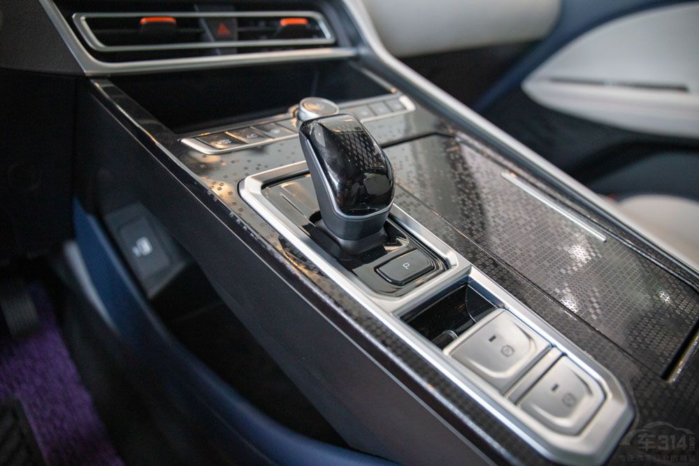 ��������ԽL���ѡ ���л������