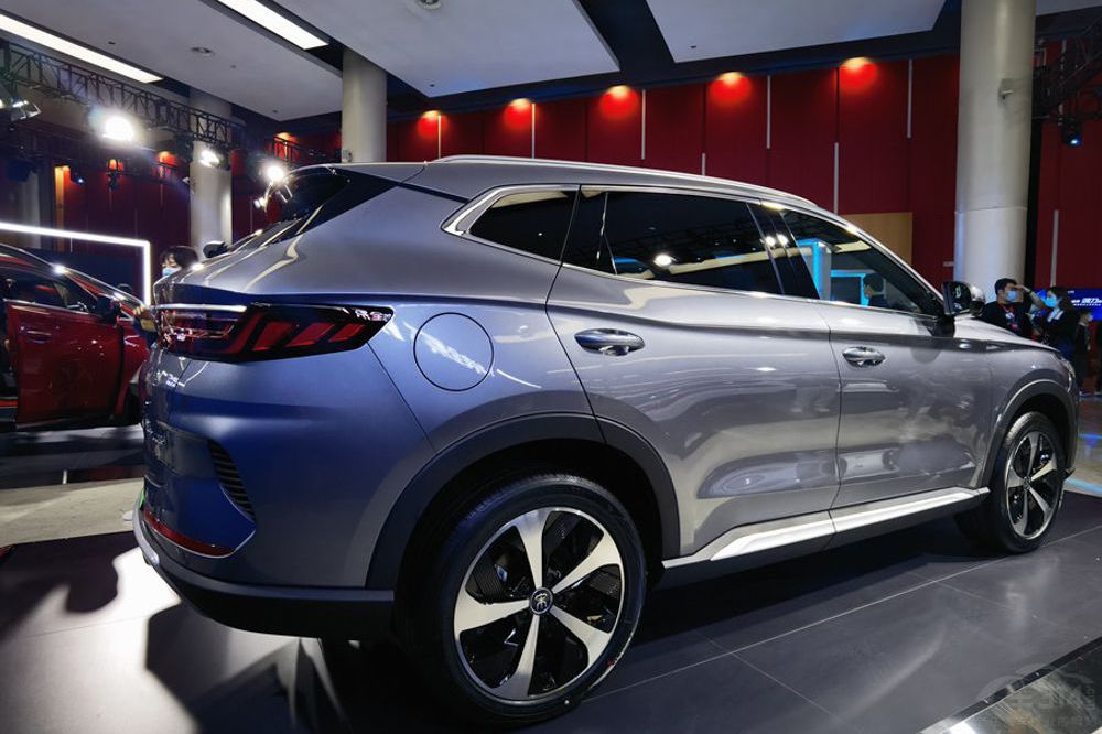 ����V PLUS�Ա���PLUS EV ѡ˭���Կ���