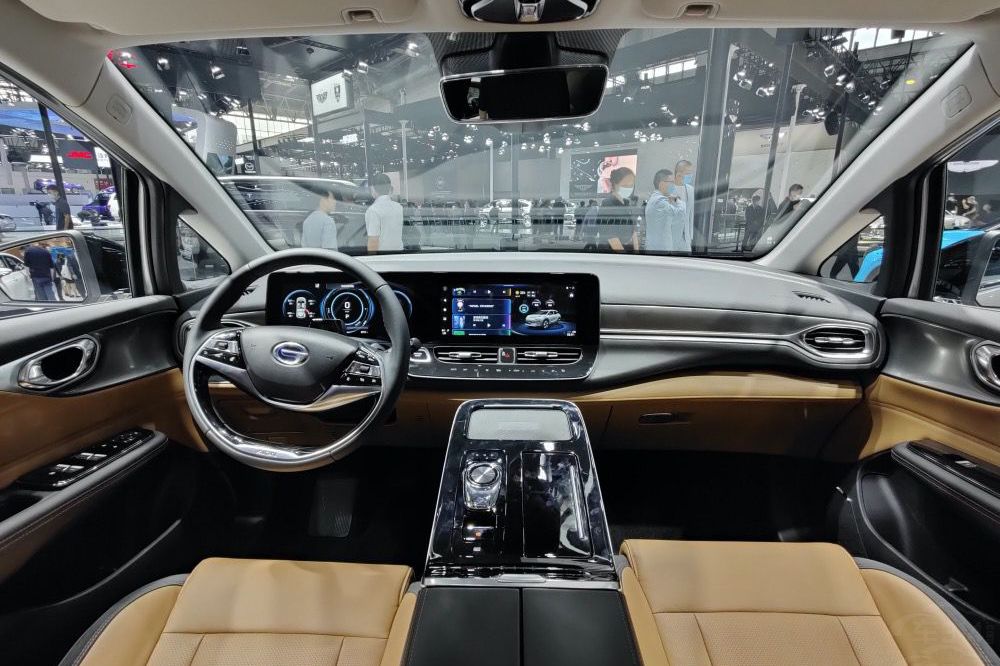 ����V PLUS�Ա���PLUS EV ѡ˭���Կ���