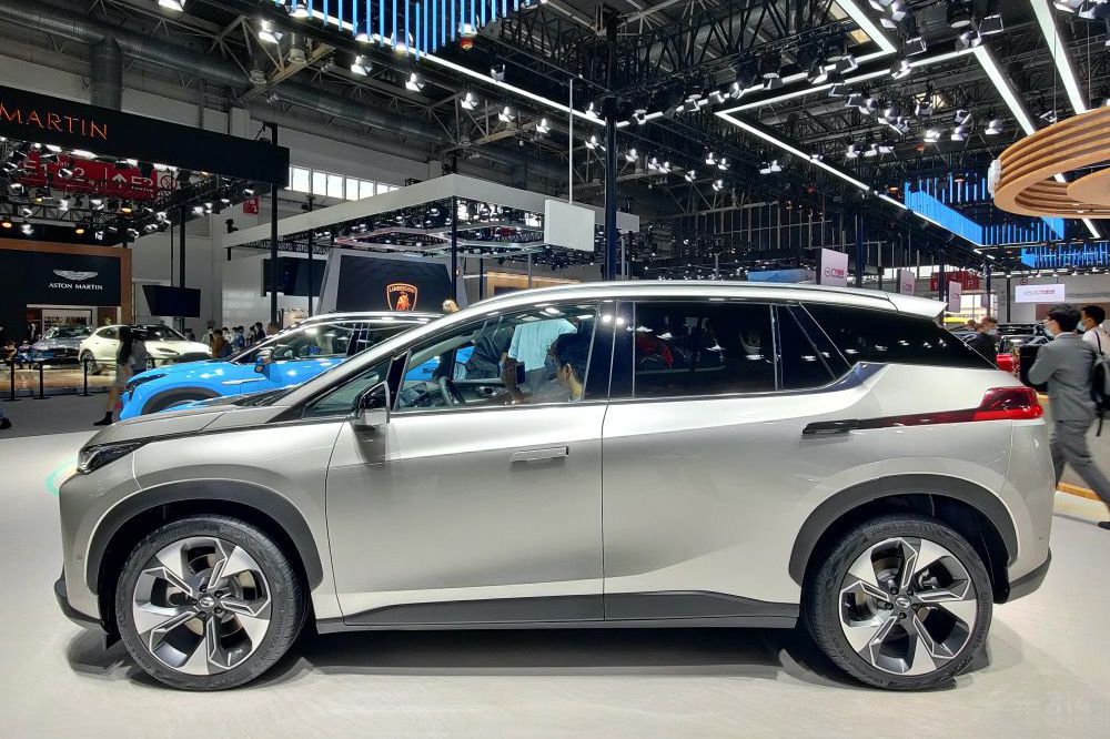 ����V PLUS�Ա���PLUS EV ѡ˭���Կ���