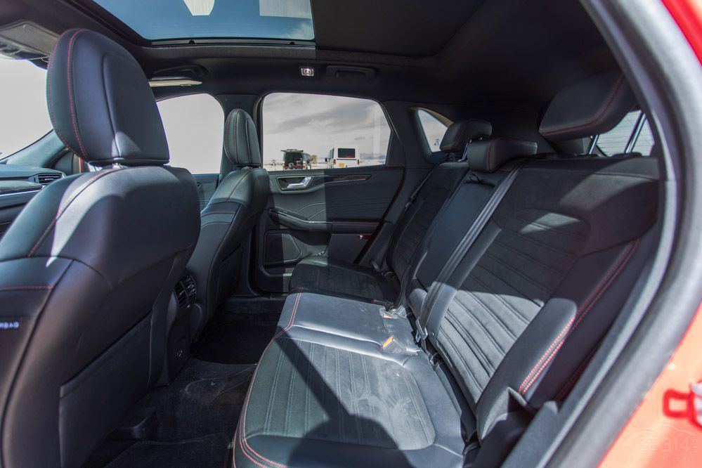 ˭˵20���SUV����ӵ�вٿغ��˶��У�