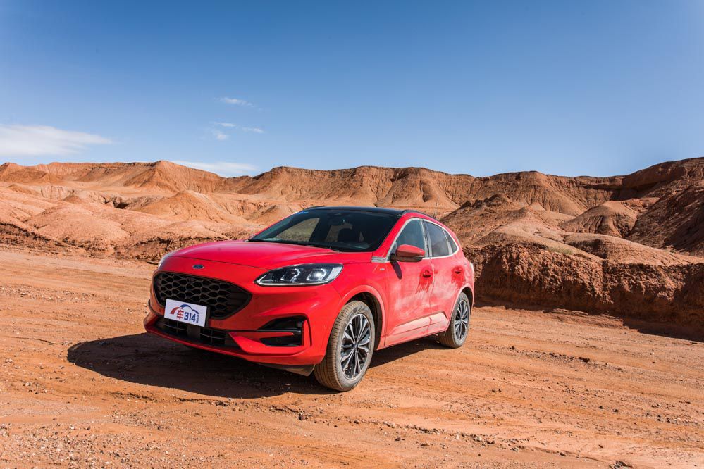 ˭˵20���SUV����ӵ�вٿغ��˶��У�