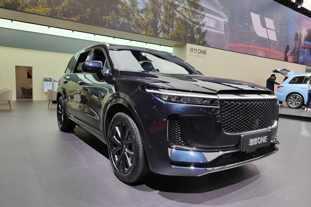 �½��ֿ̰����� �⼸��30��SUV��������