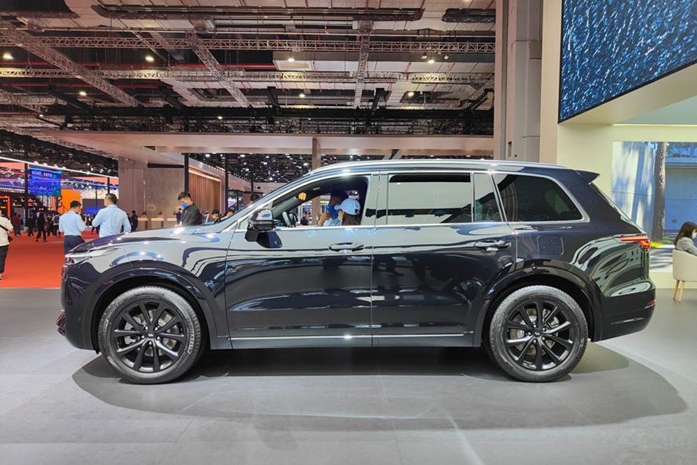 �½��ֿ̰����� �⼸��30��SUV��������