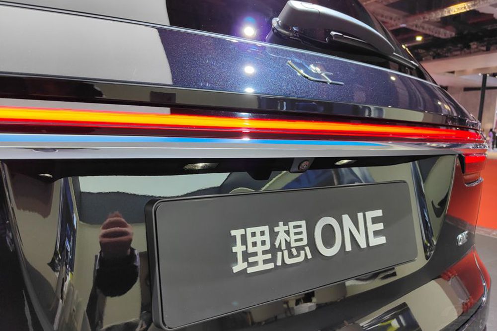 �½��ֿ̰����� �⼸��30��SUV��������