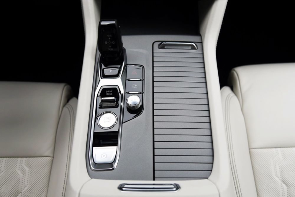 �½��ֿ̰����� �⼸��30��SUV��������