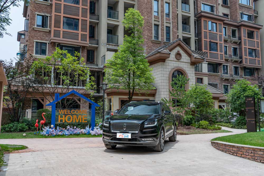 �½��ֿ̰����� �⼸��30��SUV��������