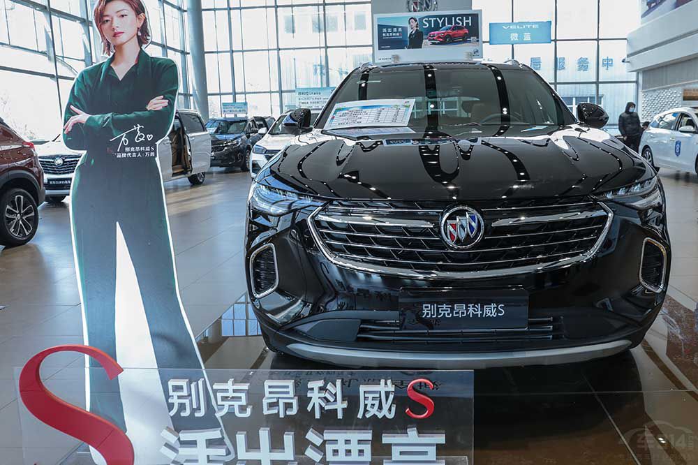 �½��ֿ̰����� �⼸��30��SUV��������