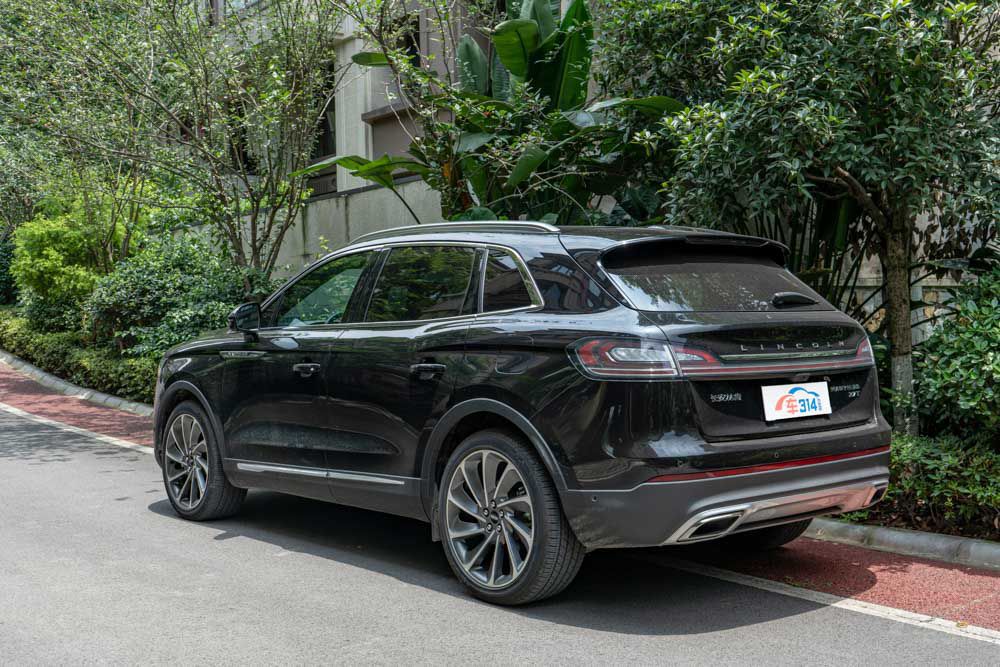 �½��ֿ̰����� �⼸��30��SUV��������