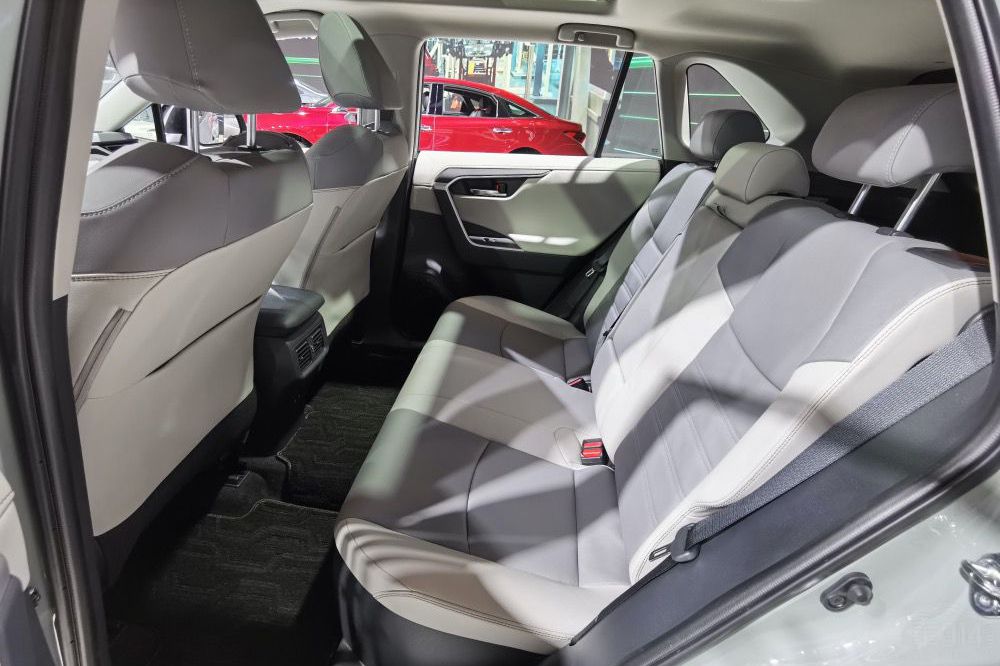 20����ϵSUV�Ƽ� �����濥������������