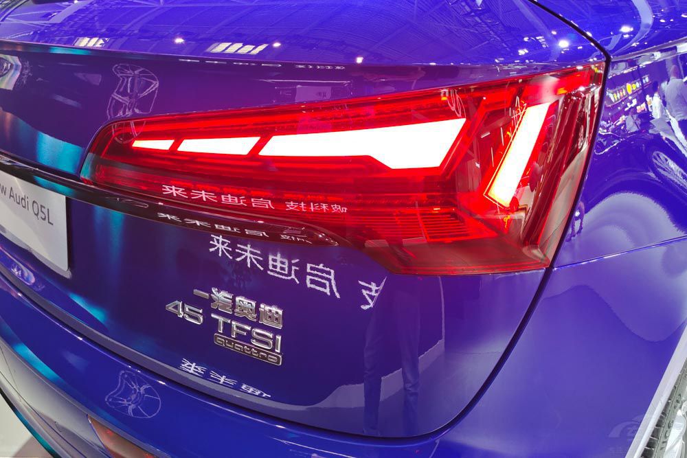 һ���̵㣺һ�ߺ���Ʒ������SUV��ѡ˭