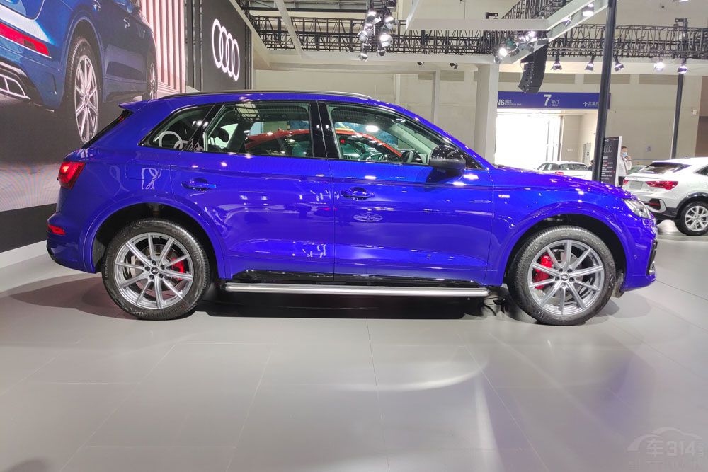 һ���̵㣺һ�ߺ���Ʒ������SUV��ѡ˭