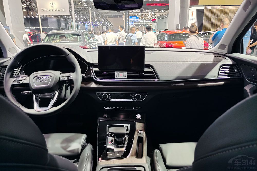 һ���̵㣺һ�ߺ���Ʒ������SUV��ѡ˭