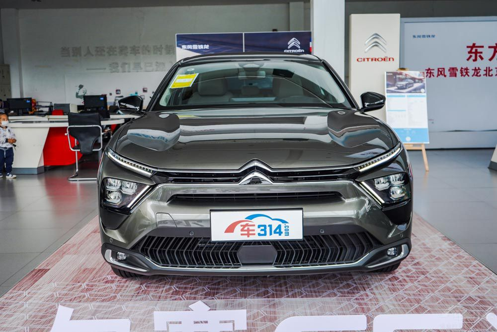 ͬΪ�ӼҶ�λ ������C5 X�����Ÿ�ѡ˭��