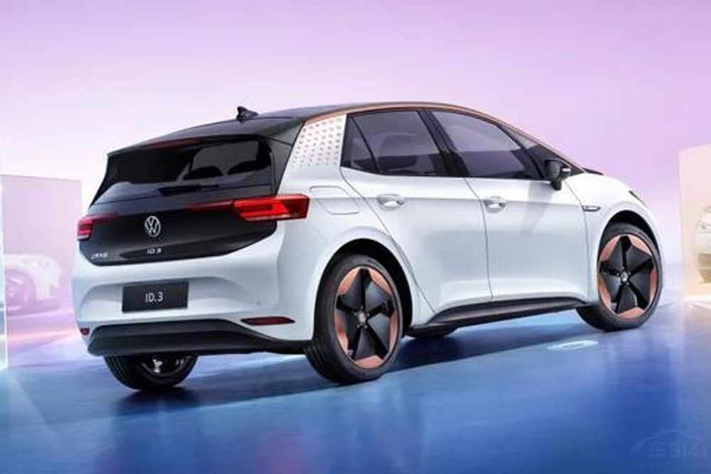 ����ID.3�ԱȺϴ�Z03  ���ü�����ѡ˭��