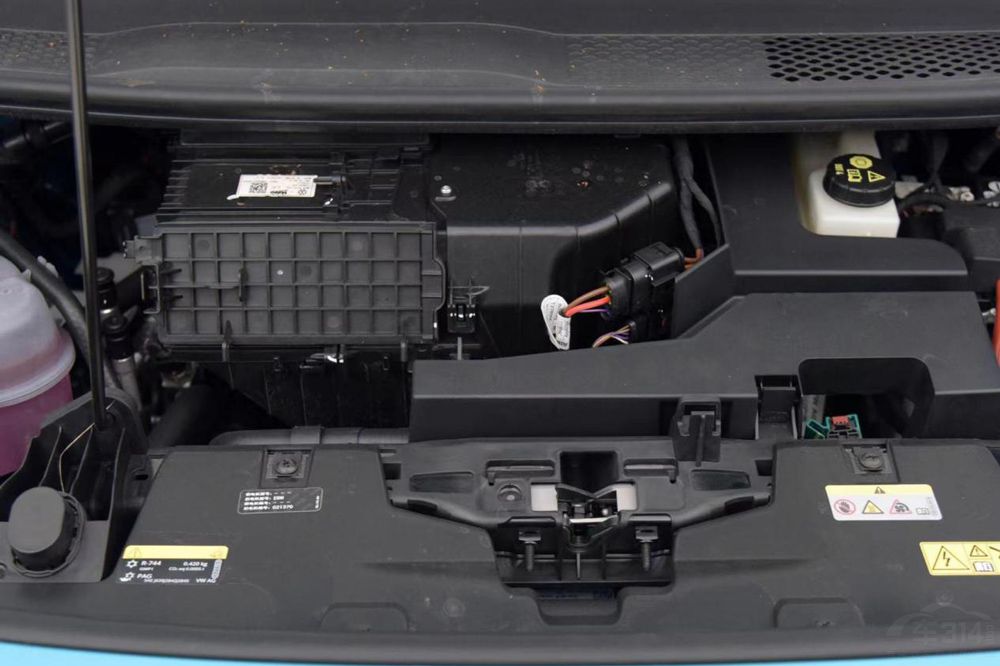 ����ID.3�ԱȺϴ�Z03  ���ü�����ѡ˭��