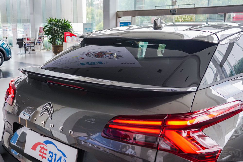 ������C5 XΪ���кڣ��Ա����Ÿ��Ŷ�