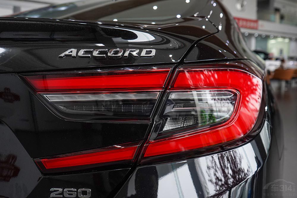 ������C5 XΪ���кڣ��Ա����Ÿ��Ŷ�