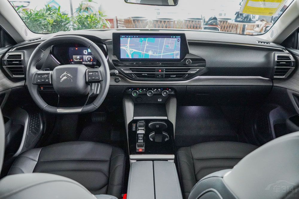 ������C5 XΪ���кڣ��Ա����Ÿ��Ŷ�