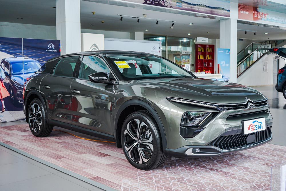 ������C5 XΪ���кڣ��Ա����Ÿ��Ŷ�