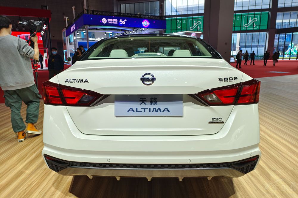 Ӣ���ɸĿ���������;���˭��ֵ����