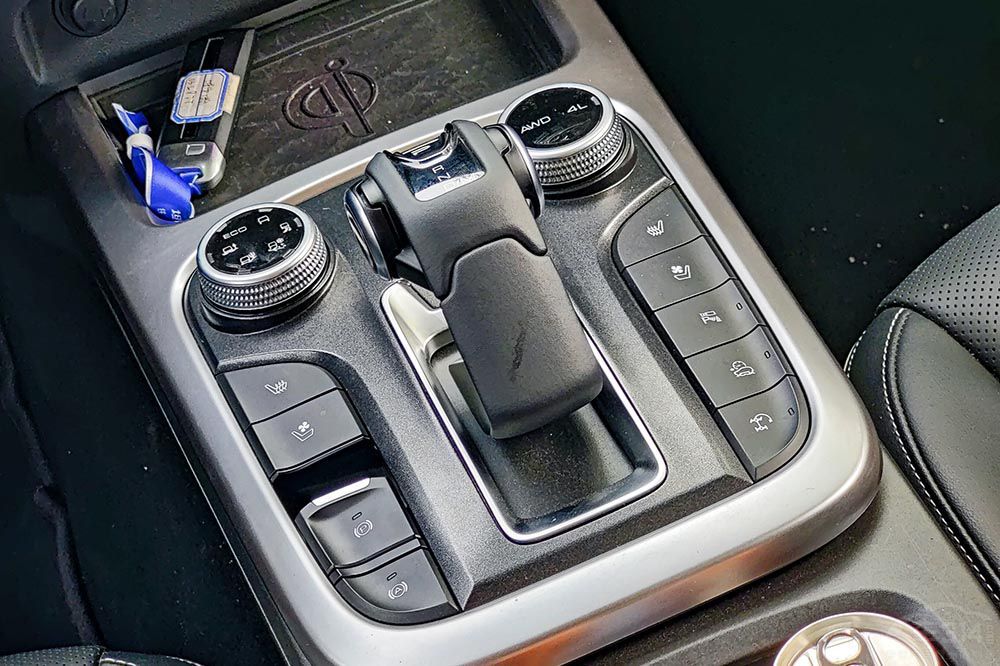 ��СǮ����ϵ�� 20����Լ۱�SUV�Ƽ�