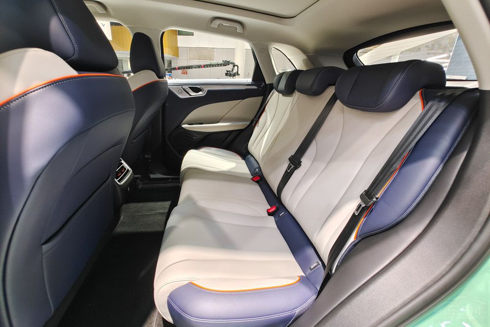 10���ͷҲ�������SUV���⼸̨������