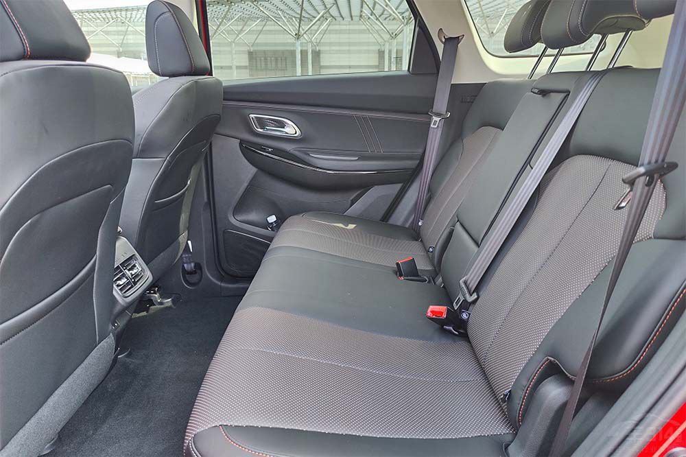 10���ͷ�򳵾ܾ�ƽ��  �⼸����������