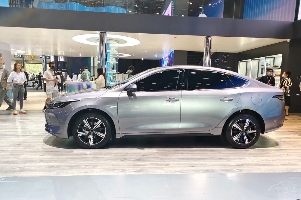 ���ݳ�չ�³��Ƽ����⼸��Լ۱ȸߣ�